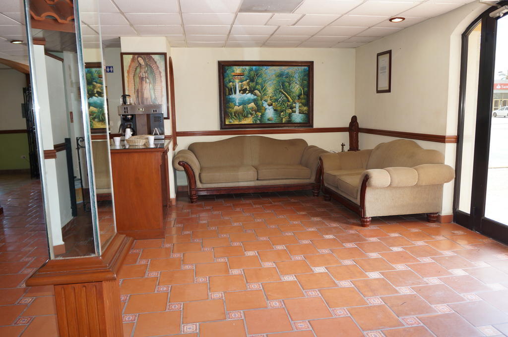 Maria Luisa Inn & Suites Juarez  Zimmer foto